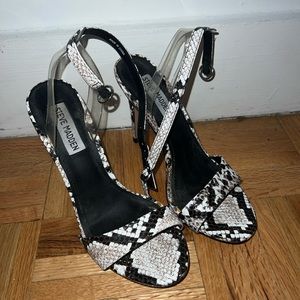 Snakeskin Steve Madden heels